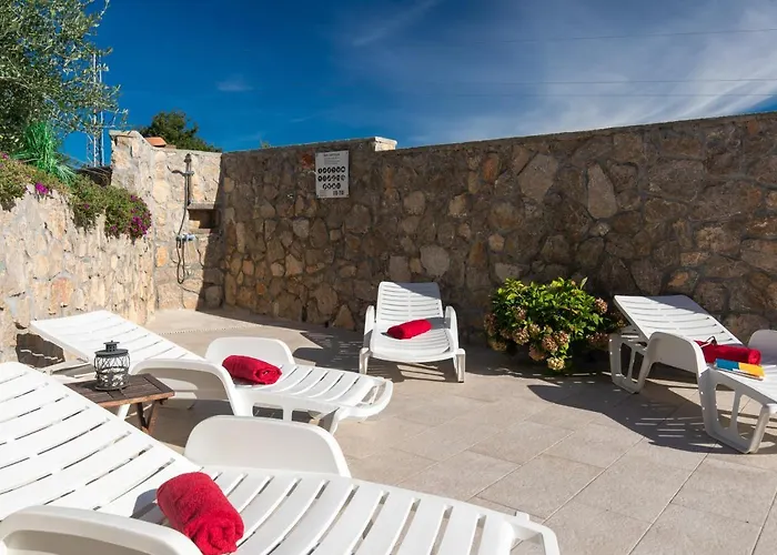 דירה La Vista With Pool *