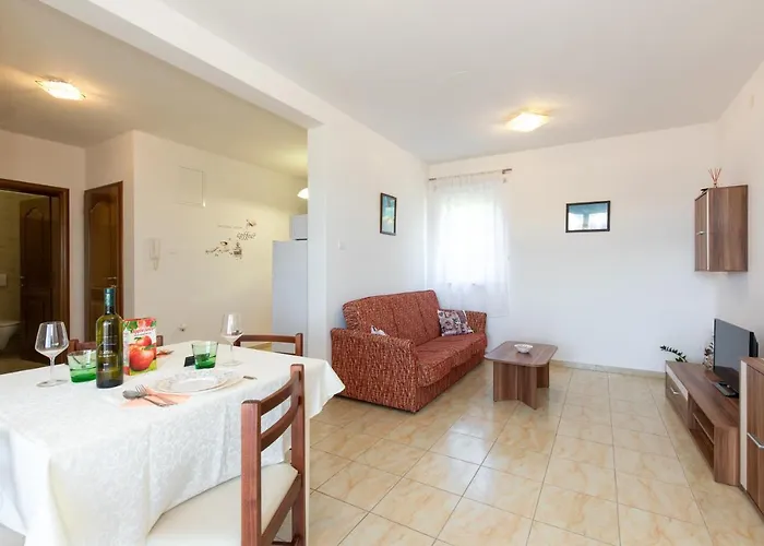 La Vista With Pool דירה *