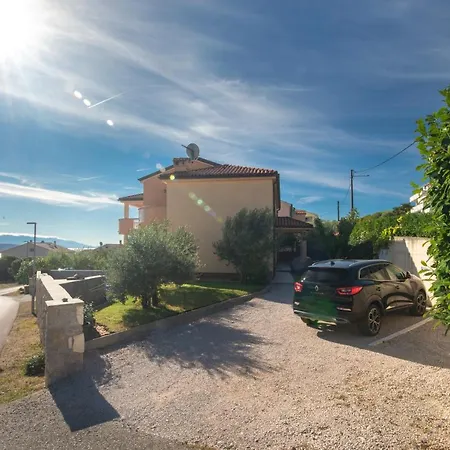 La Vista With Pool Salatić