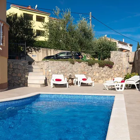 La Vista With Pool