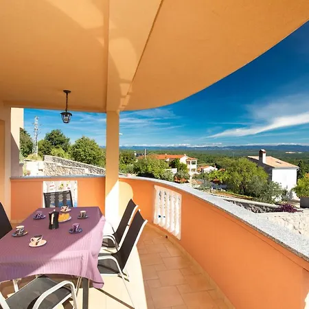 La Vista With Pool