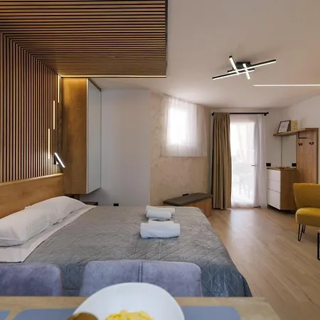 La Vista With Pool Appartement