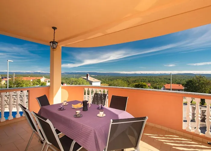 La Vista With Pool Salatić