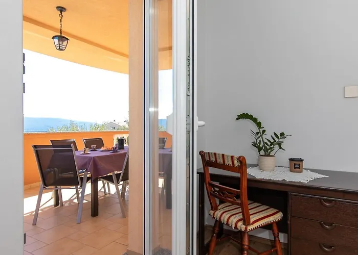 Appartement La Vista With Pool Salatić