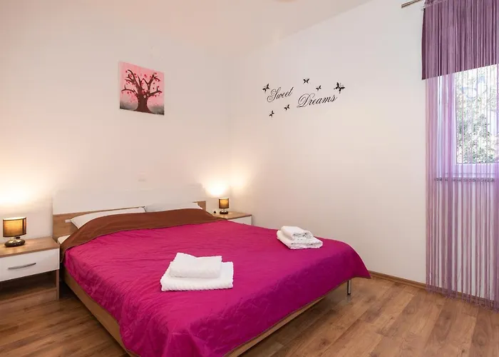 Appartamento La Vista With Pool Salatić